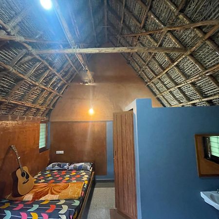 Time Travellers Farmstay Auroville Exterior foto